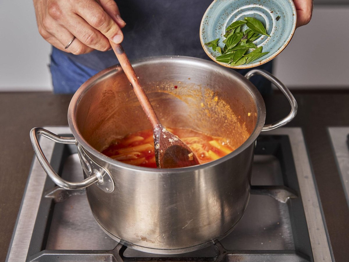 One Pot Pasta im Topf gekocht